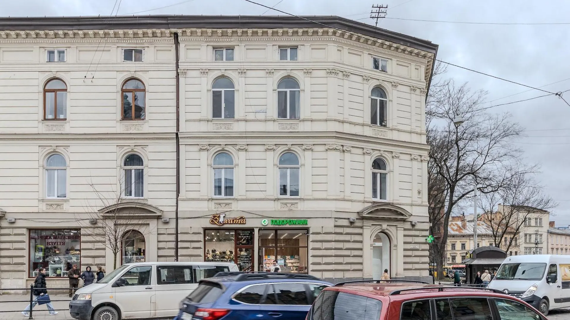 Soborniy Hostel 리비프