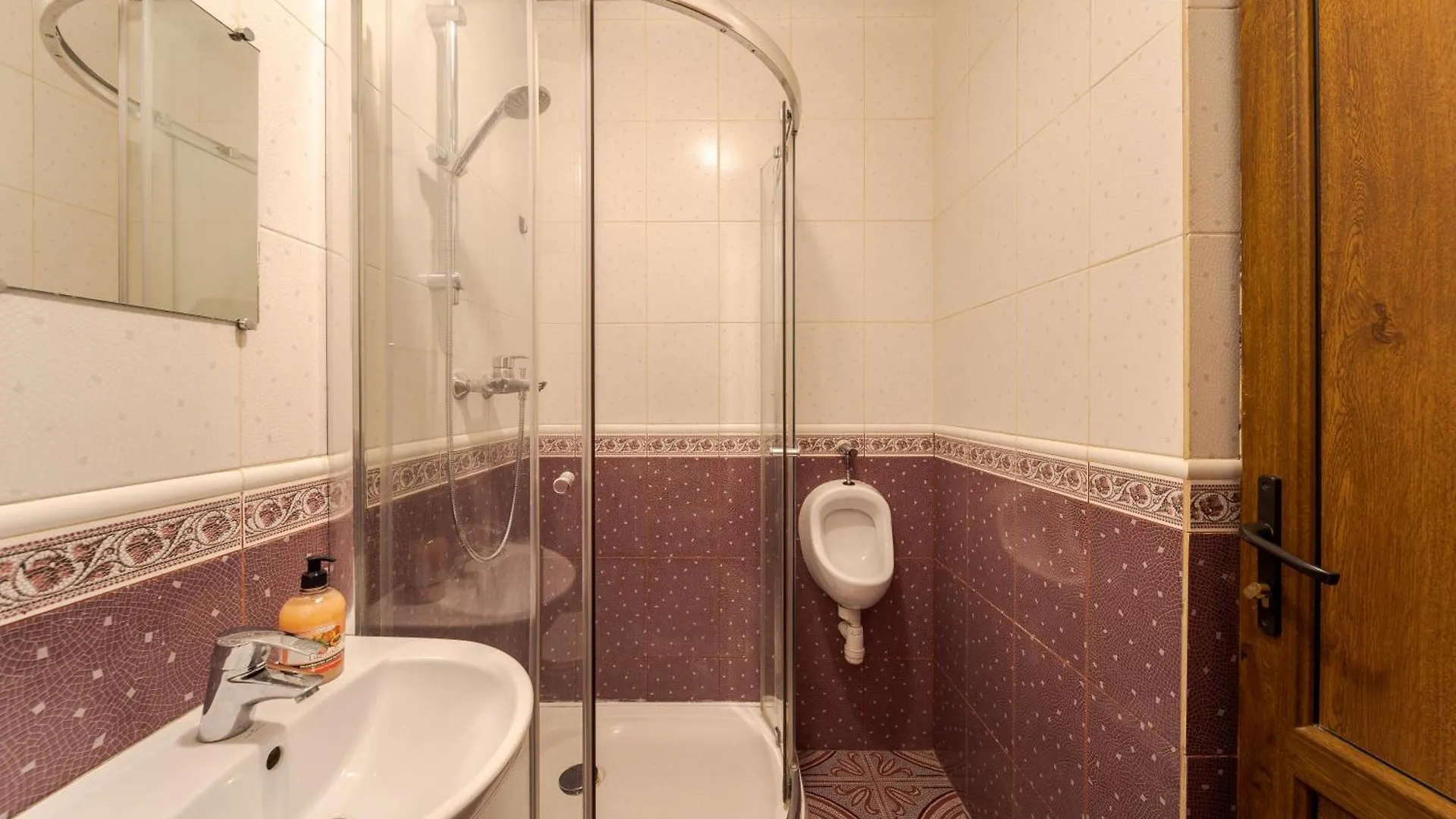 Soborniy Hostel Leópolis